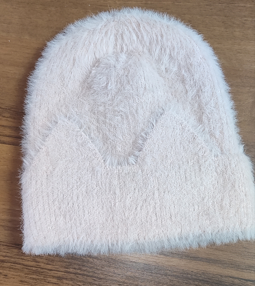 Шапочка "Кошеня", пряжа мінк, акрил ТМ "Talvi" (р. 54-58)