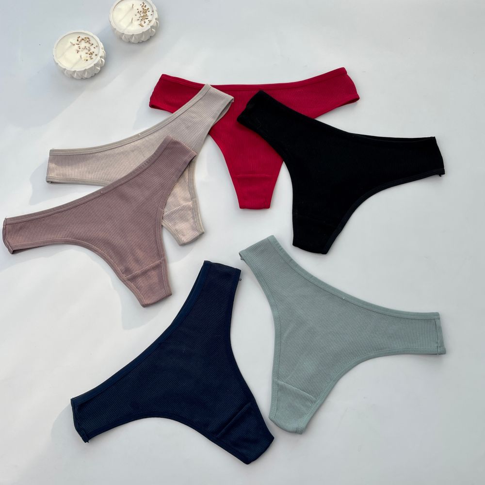 Класичні стрінги в рубчик