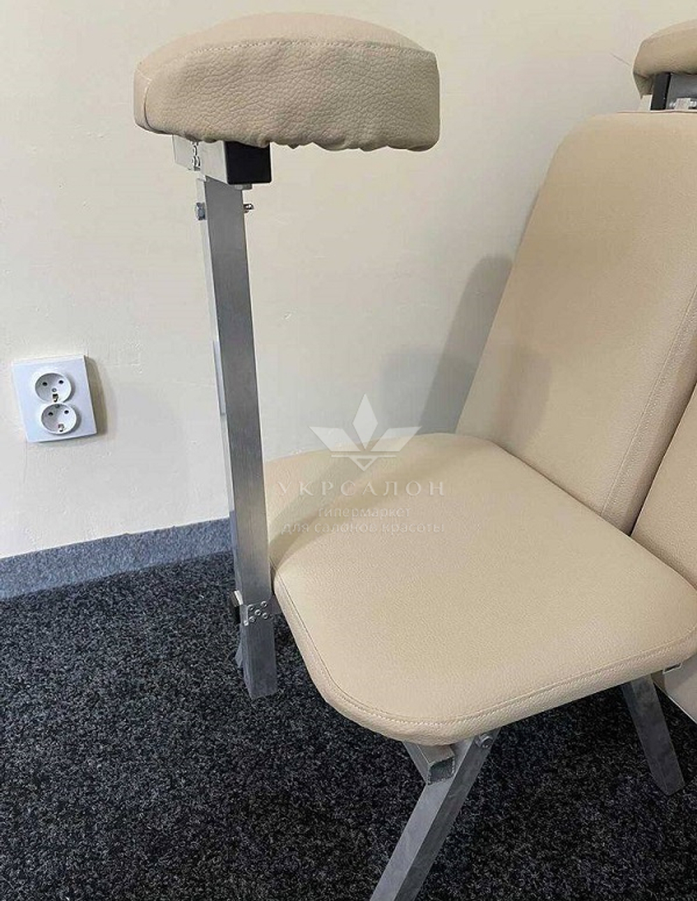 Педикюрное крісло складне 1092