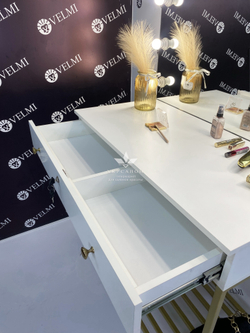 Рабочее место парикмахера 733