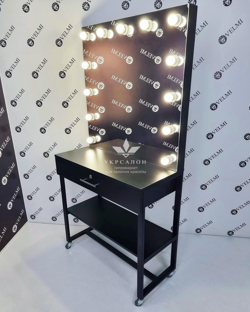 Робоче місце перукаря Capri