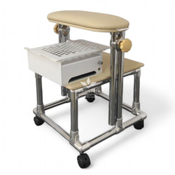 Подставка для педикюра Tertio 6 на колесах