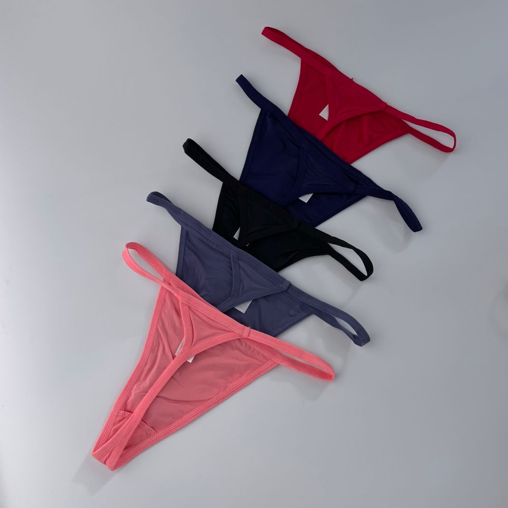 Зручні стрінги на тонкій резинці