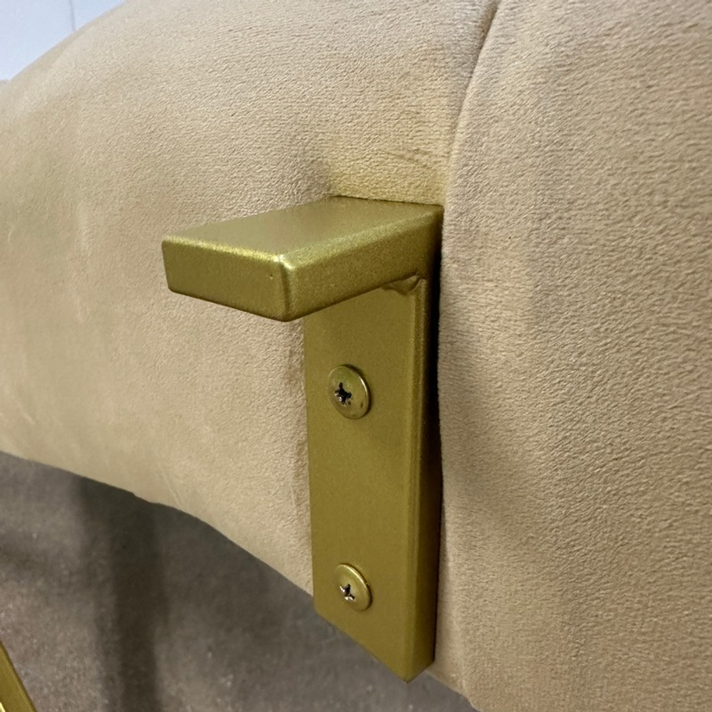 Комплектація до кушеток Mark