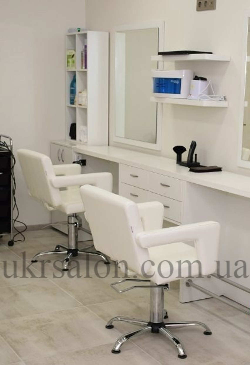 Парикмахерское кресло Flamingo 2