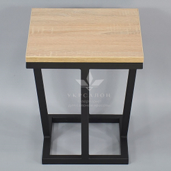 Столик для клієнтів 047