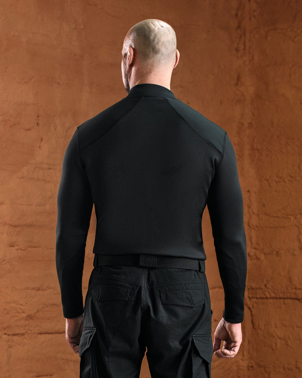 Футболка з довгим рукавом неопрен чорна чоловіча (арт. 6162300102)