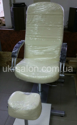 Педикюрное крісло ПЕ025