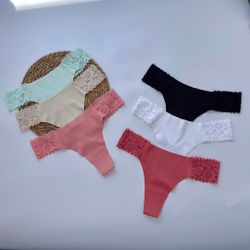 Безшовні стрінги з мереживними вставками