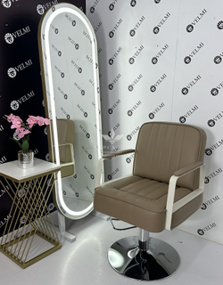 Перукарське крісло Bronx White