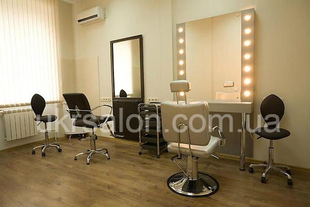 Рабочее место парикмахера-визажиста Sofia