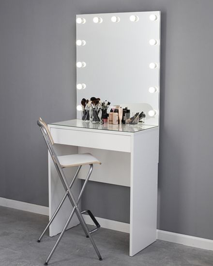 Робоче місце перукаря 731