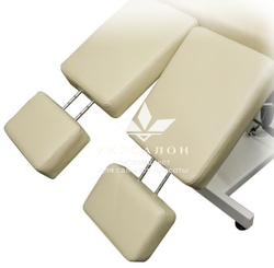 Педикюрно-косметологічне крісло 235