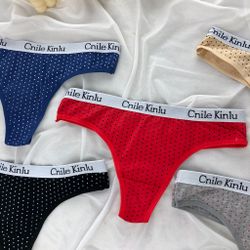 Стрінги в крапочку