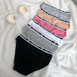 Сліпи з написом "Sport" на резинці