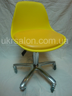 Стільчик майстра DeNis