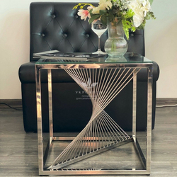 Столик для клієнтів Capris