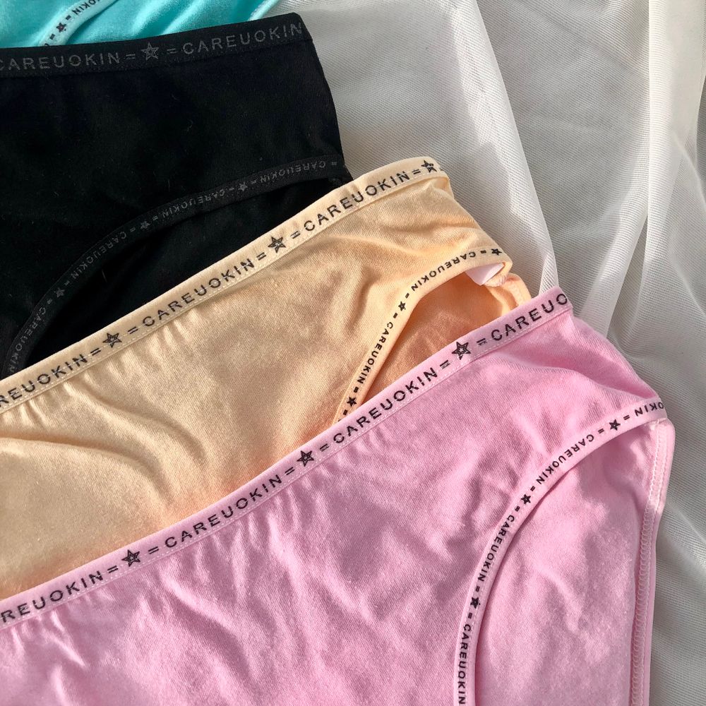 Сліпи с написом по краях