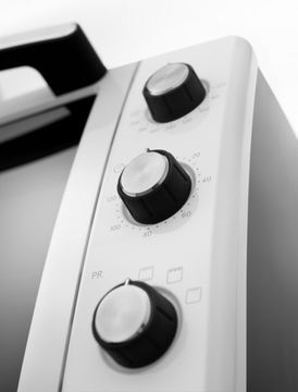 Електропіч DeLonghi EO 24352 WH BK