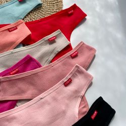 Базові стрінги в рубчик