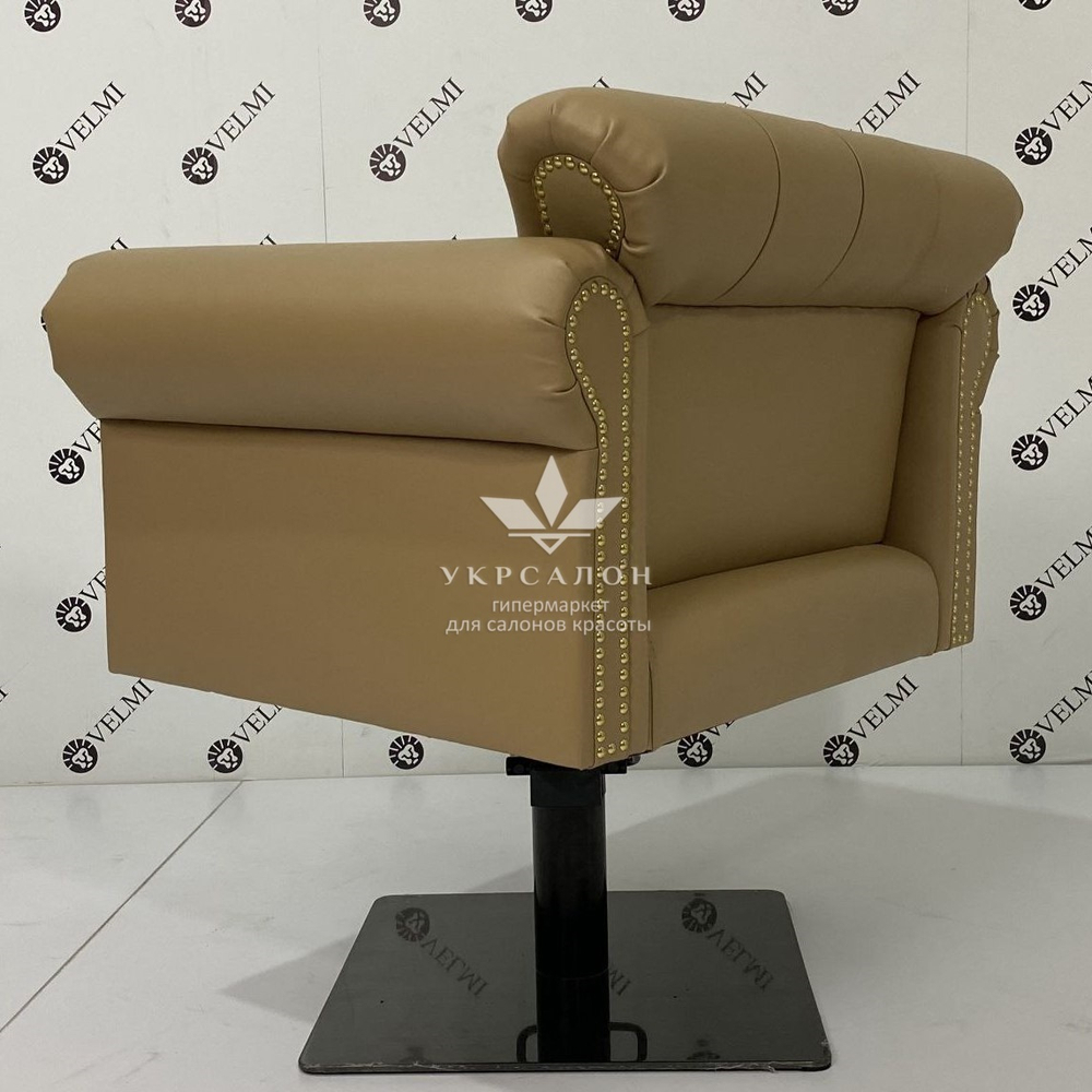 Парикмахерское кресло  Prado Loft