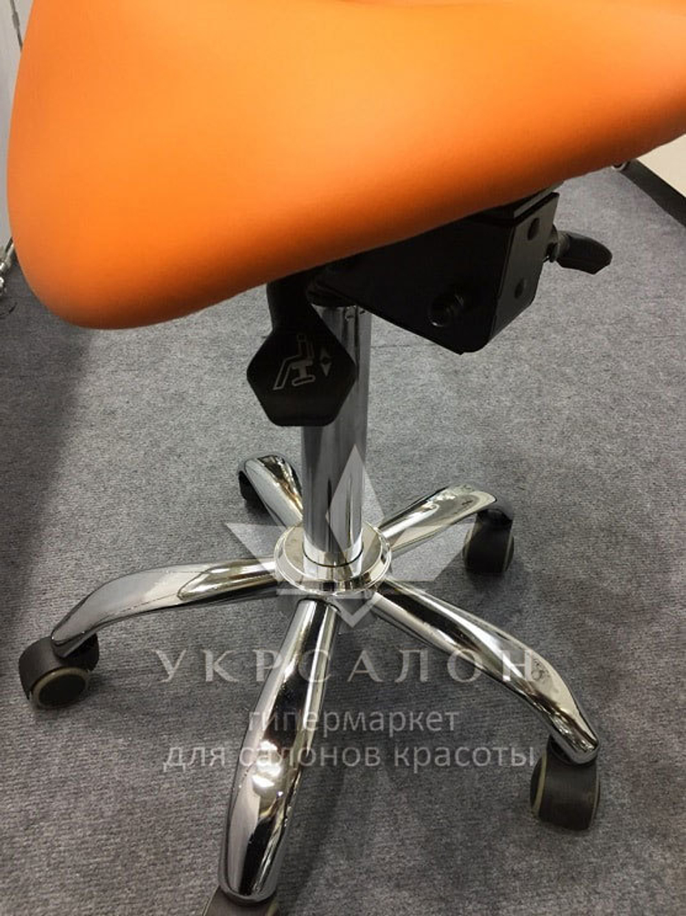 Стул-седло с раздвижным сиденьем 4008