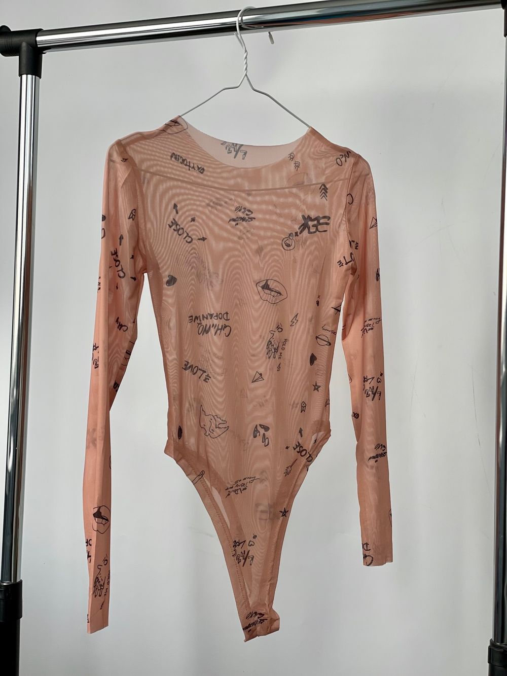 Сітчате боді з імітацією тату