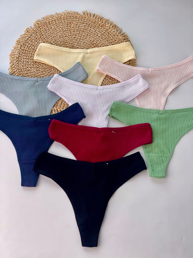 Класичні стрінги в рубчик