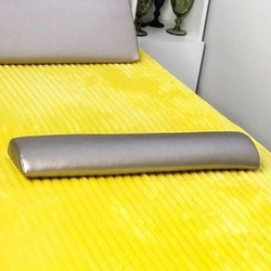 Подушка під поперек клієнта для нарощування вій