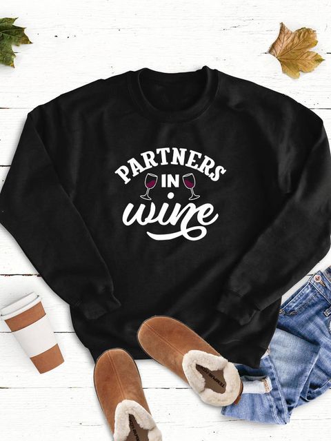 Світшот жіночий чорний Partners in Wine Love&Live