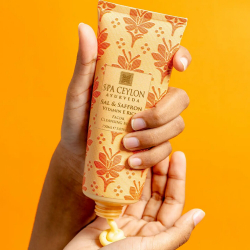 Пенка для очищения и увлажнения сухой кожи лица Шореа и Шафран 150 мл, SPA Ceylon