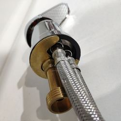 Змішувач для перукарської мийки