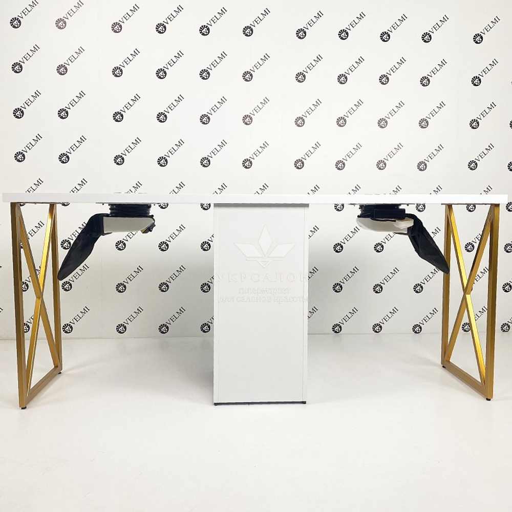 Маникюрный стол Zevs