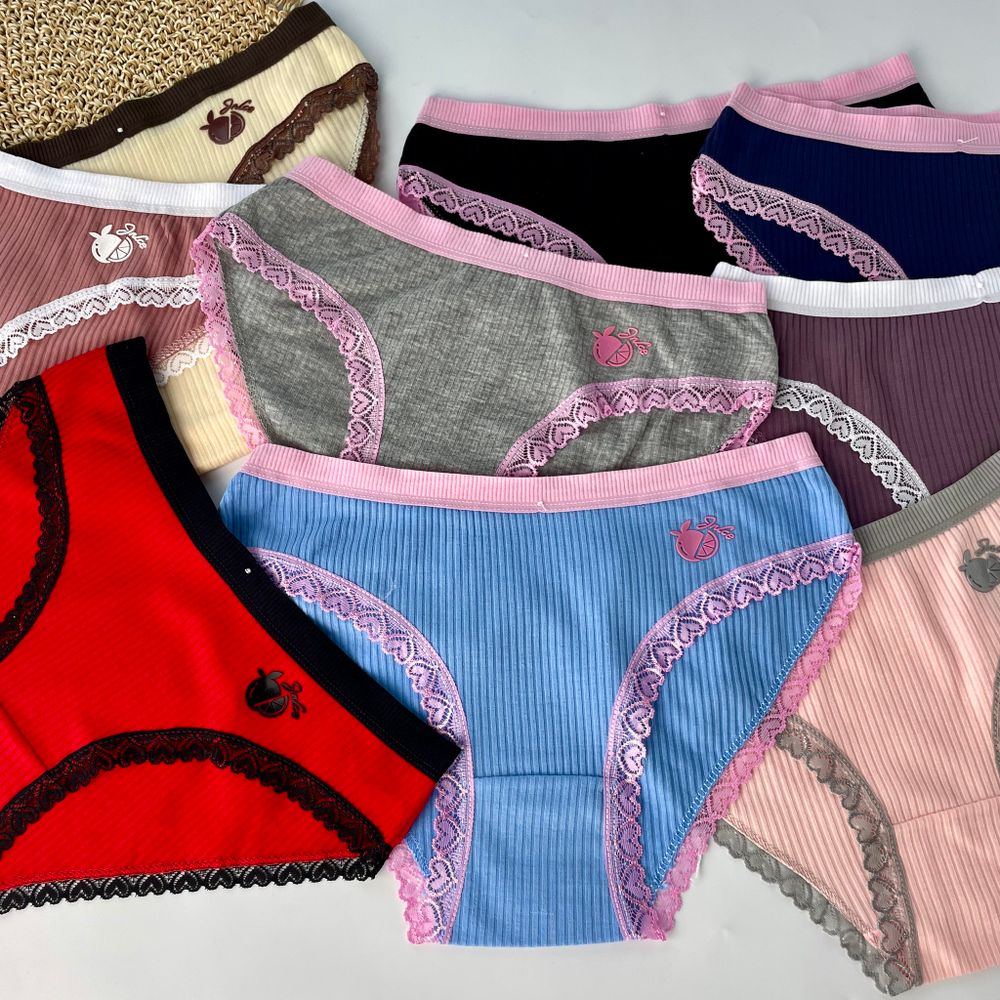 Сліпи в рубчик з мінімалістичним малюнком