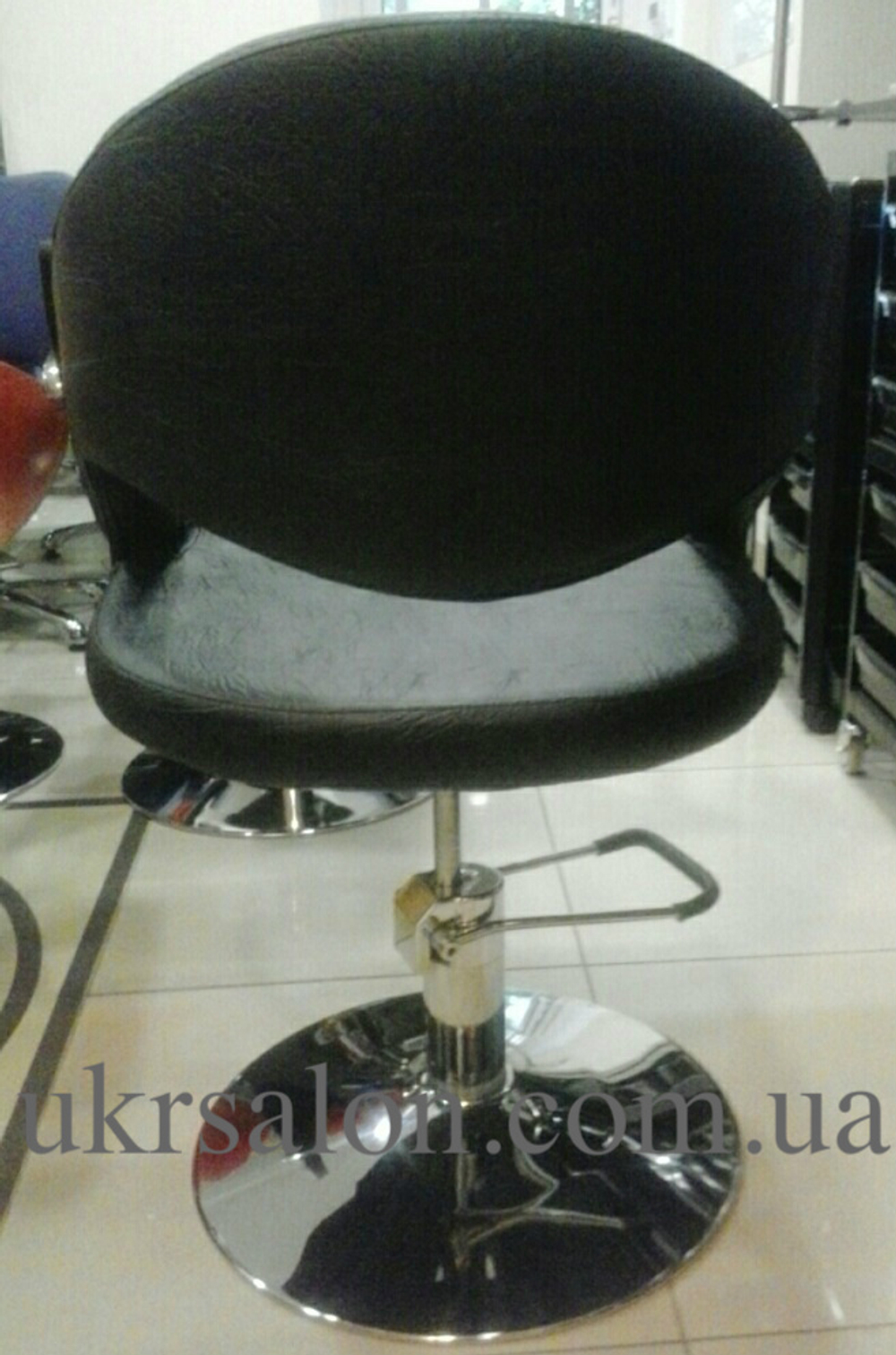 Парикмахерское кресло A069