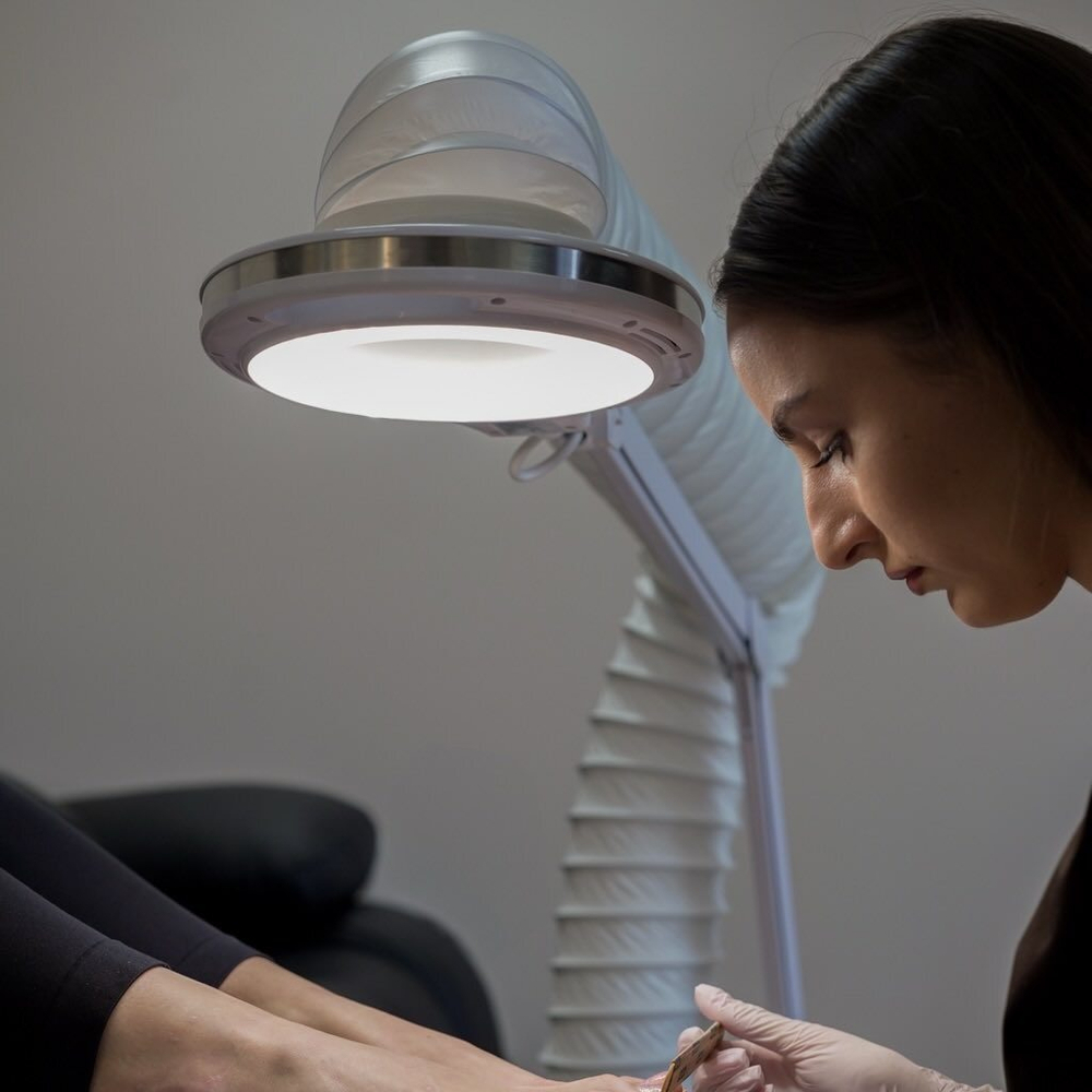 Професійна мобільна витяжка для манікюру та педикюру Fusion