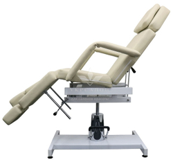 Педикюрно-косметологічне крісло 235