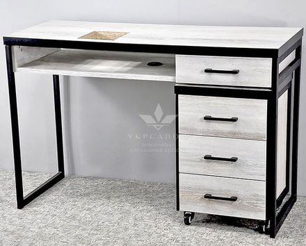 Манікюрний стіл 301