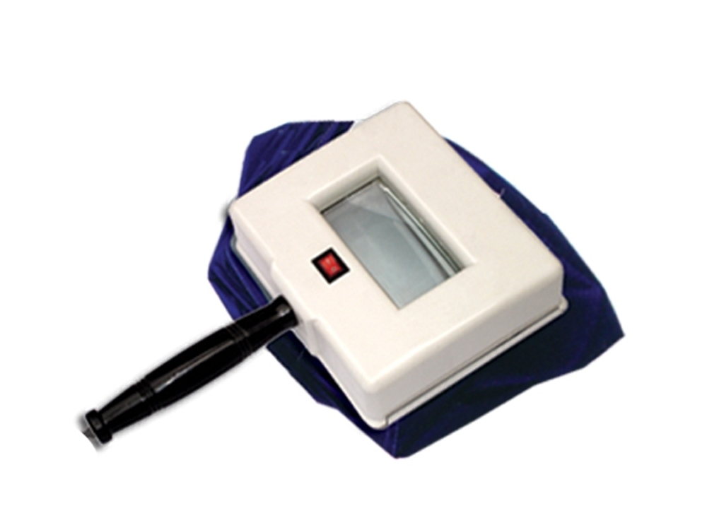 Лампа Вуда S-601