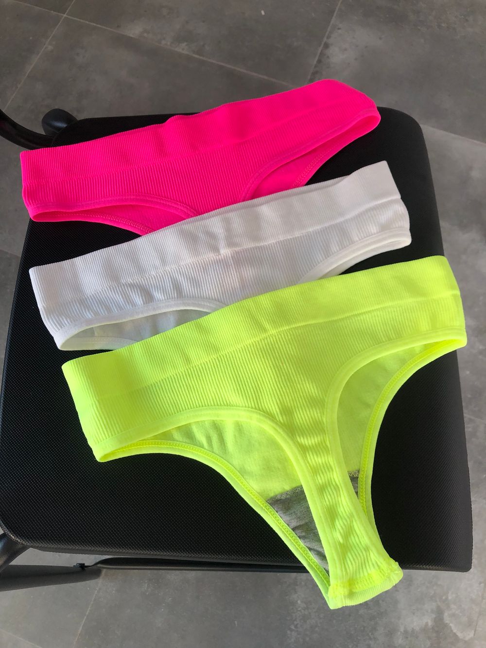 Базовий комплект на тонких бретелях