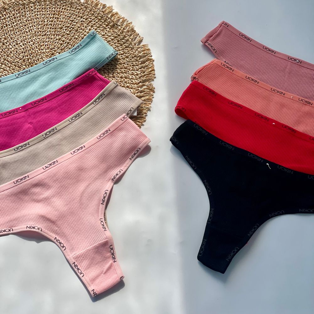 Стрінги в рубчик з написами по окантовці