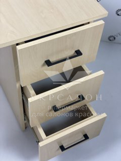 Маникюрный стол Veles