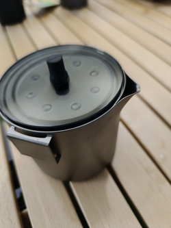 Заварочный чайник походный серый