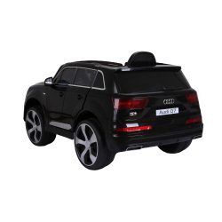 Дитячий електромобіль Audi Q7 YJ2188