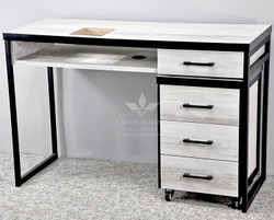 Манікюрний стіл 301