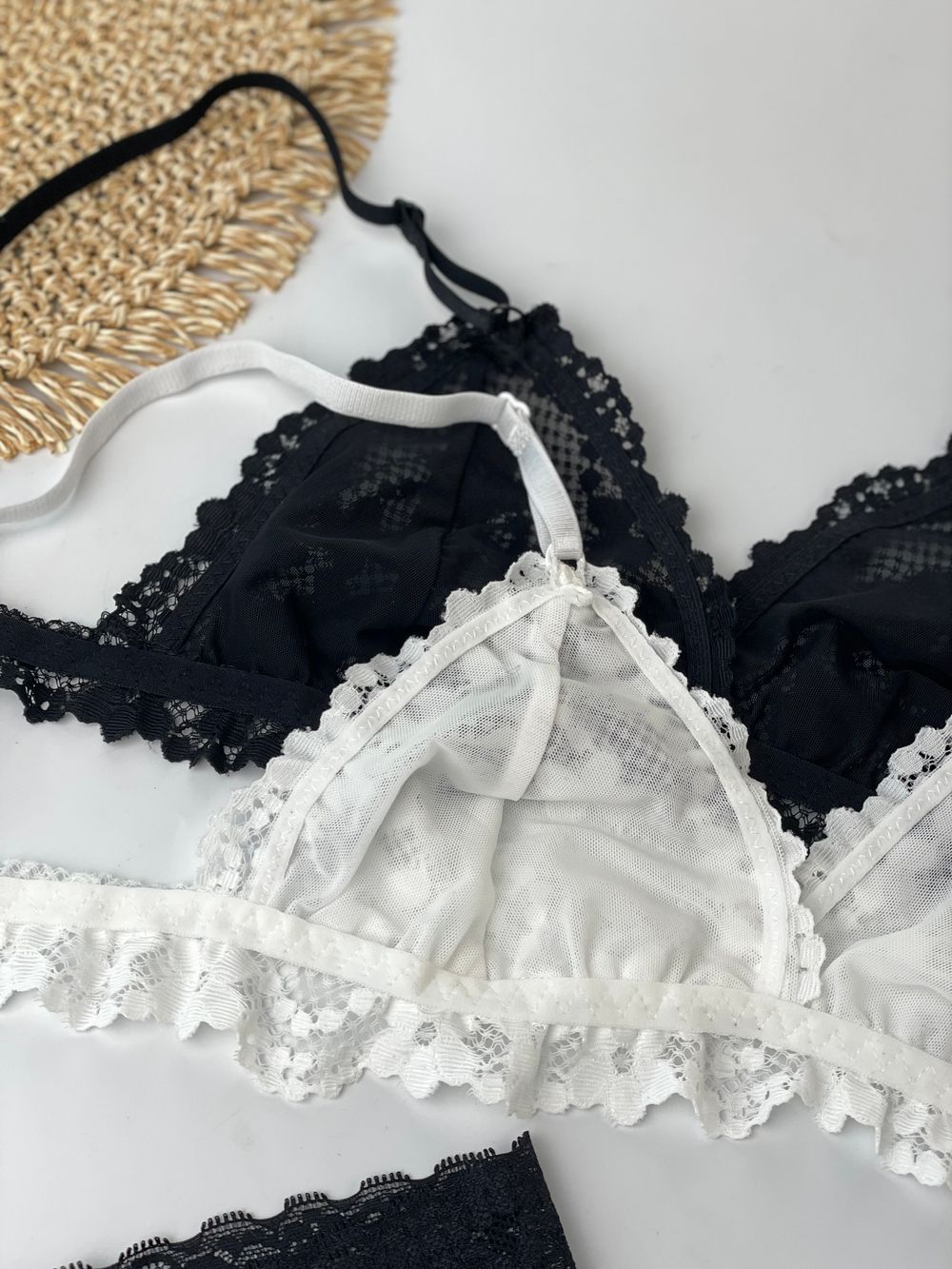 Витончений мереживний комплект