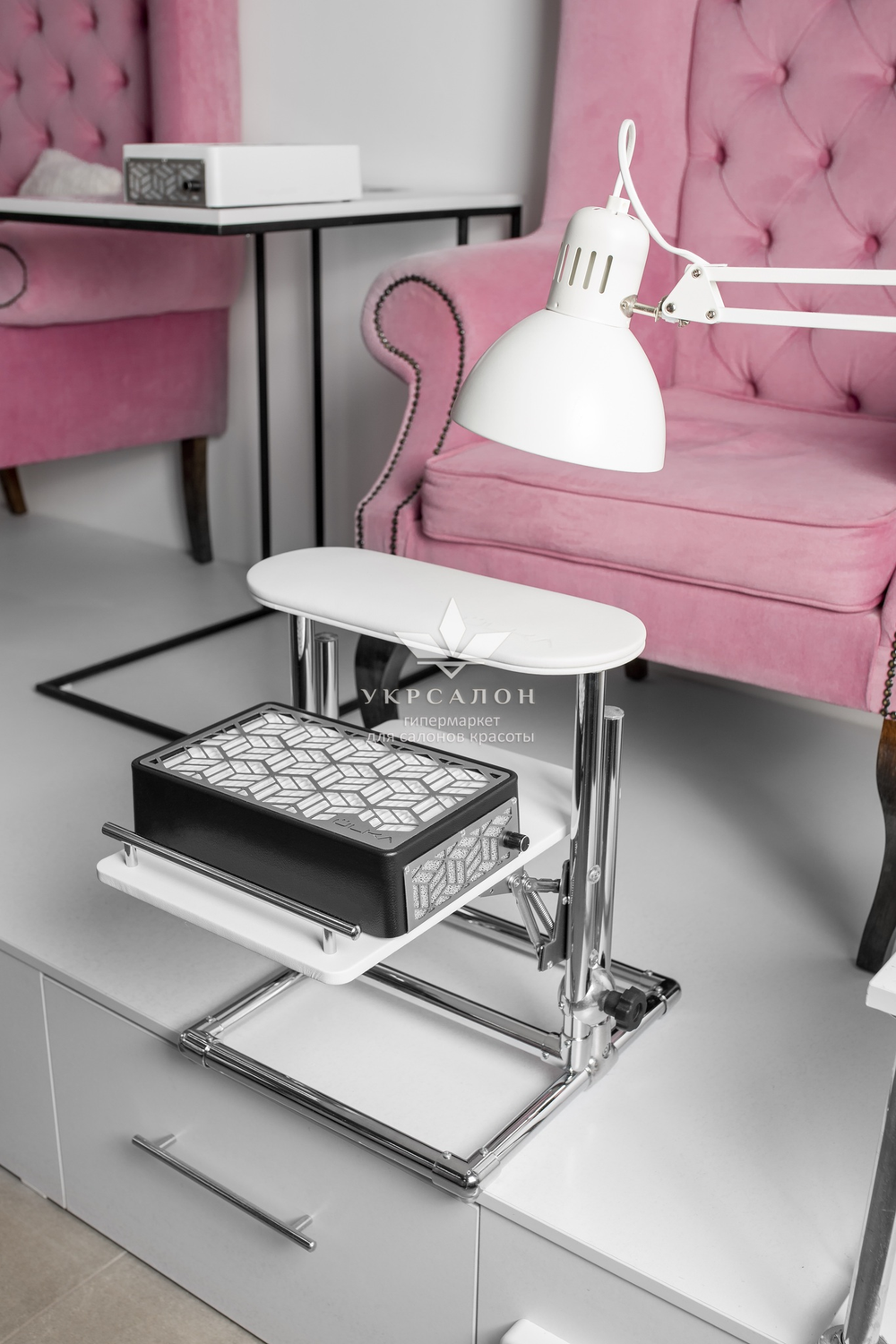 Вытяжка для маникюра настольная Ulka Bee