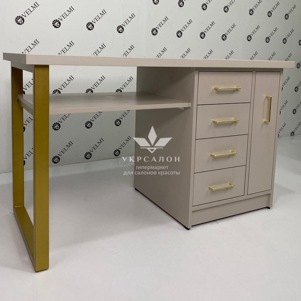 Манікюрний стіл Cashmere