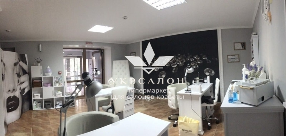 Педикюрное крісло трон ice queen