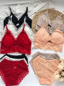 Кружевной комплект